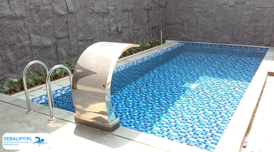 Cara Mengatasi Kolam Renang yang Keruh