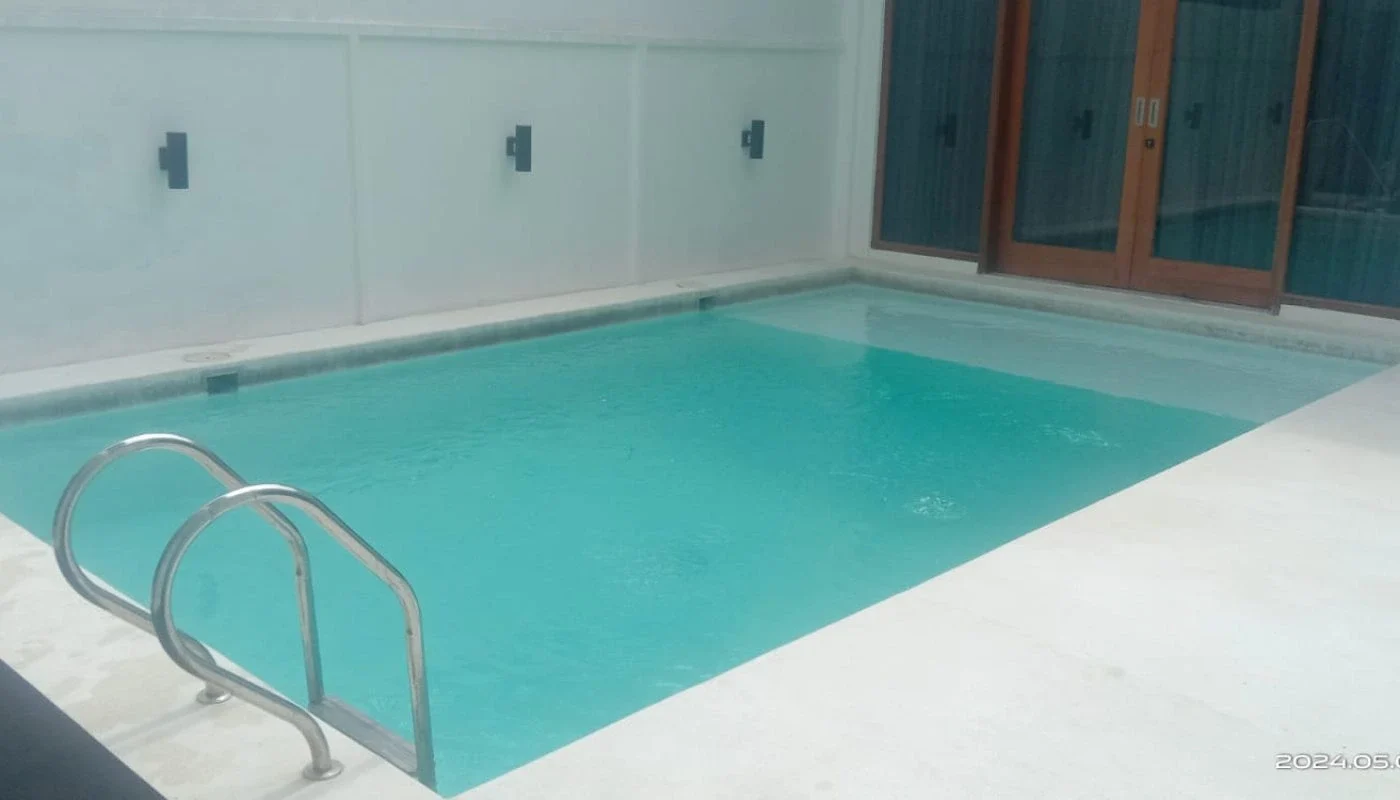 pemeliharaan kolam-renang